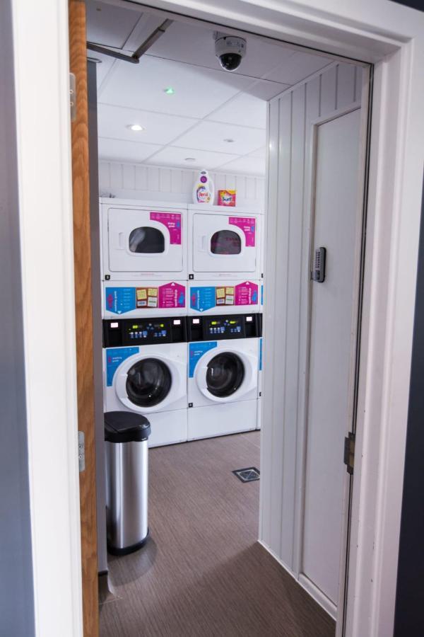 For Students Only Crown Place In Portsmouth ポーツマス エクステリア 写真